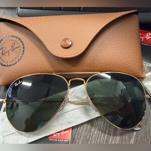 NEW!!! Ray-Ban aviators gold trim. FREE SHIPPING!!!